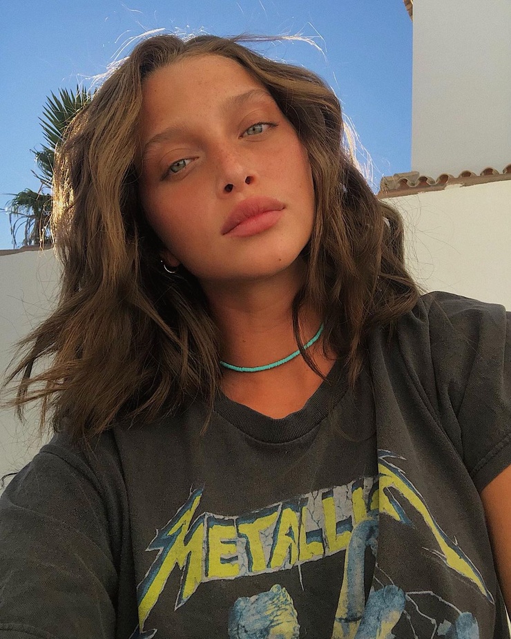 Talia Wallis