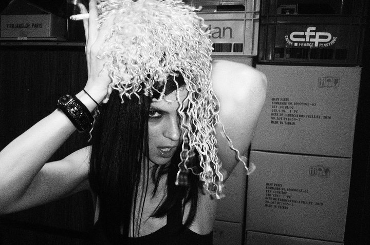 Leigh Lezark