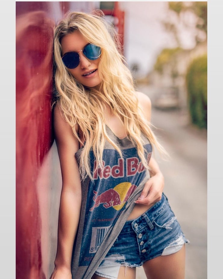 Athena Perample