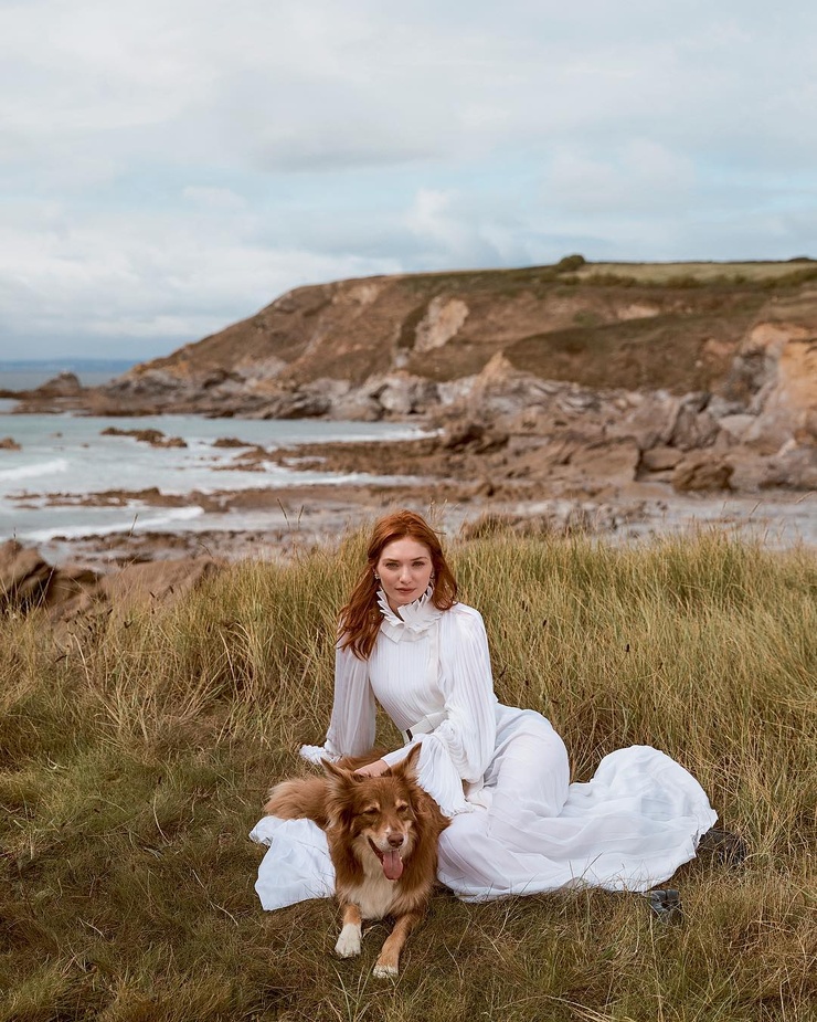 Eleanor Tomlinson Eleanor Tomlinson