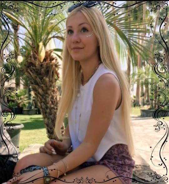 Ava Sambora