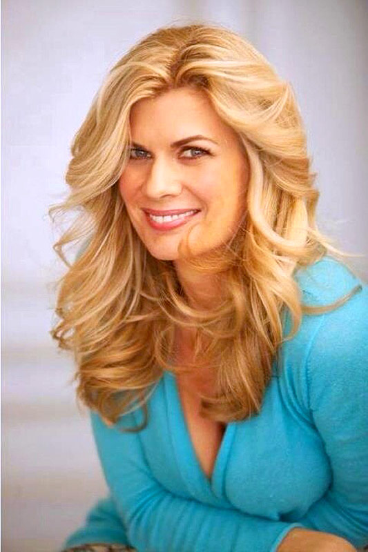 Image of Mia Matthews