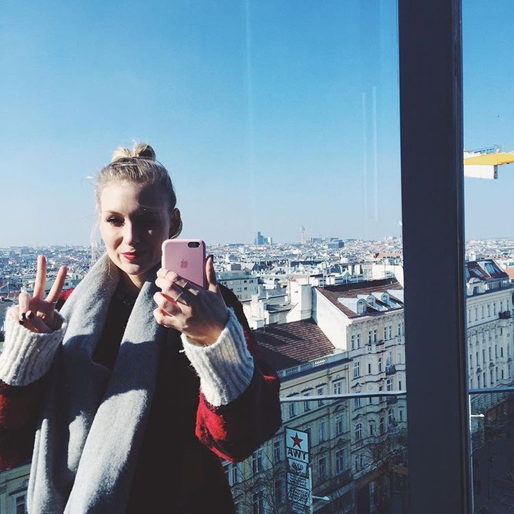 Carolin Niemczyk Carolin Niemczyk