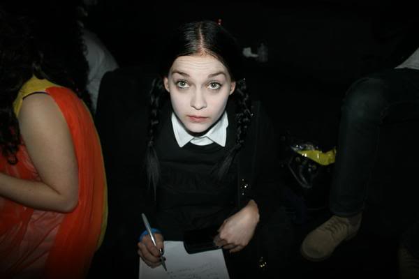 Leigh Lezark
