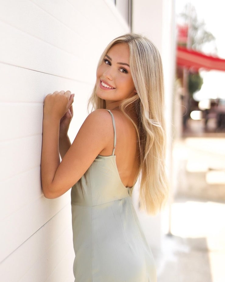 Alina Nitschke Alina Nitschke
