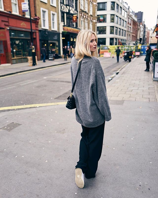 Carolin Niemczyk Carolin Niemczyk