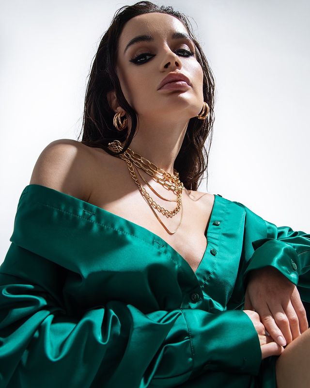 Ekaterina Zueva Ekaterina Zueva