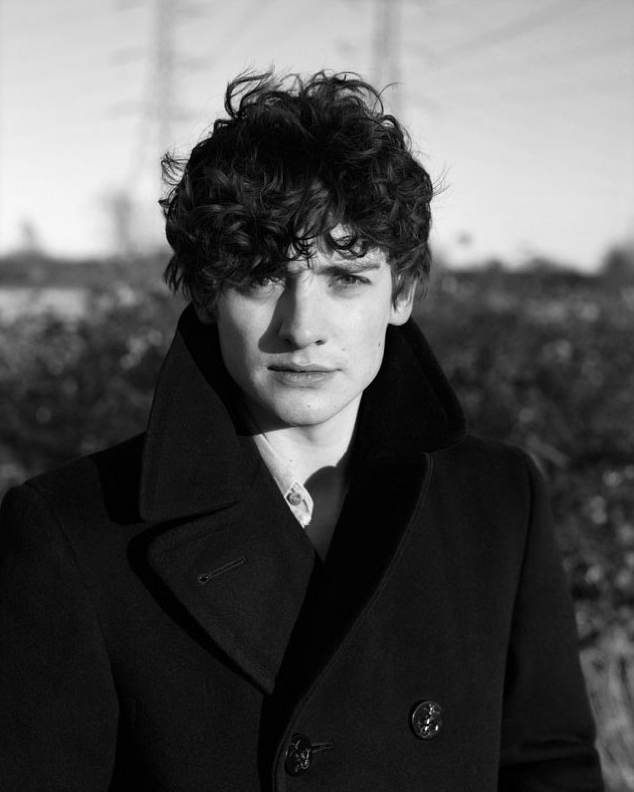 Aneurin Barnard