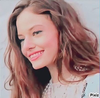 Mackenzie Foy