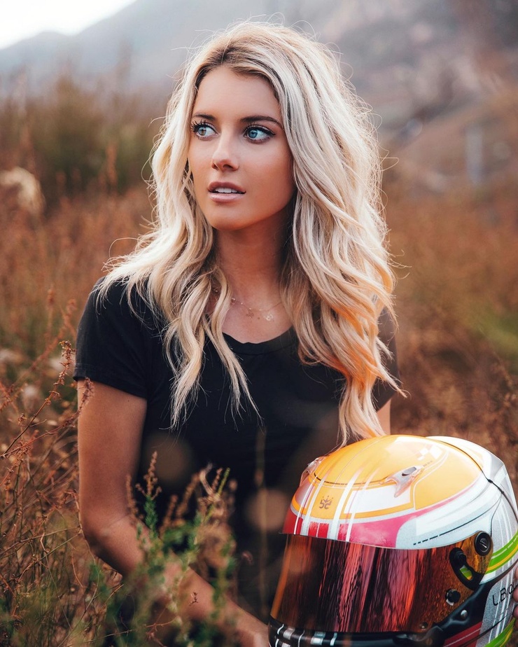 Lindsay Brewer