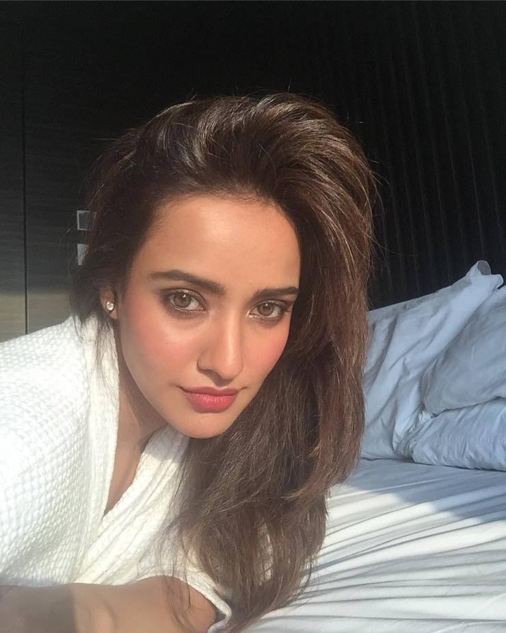 Neha Sharma picture