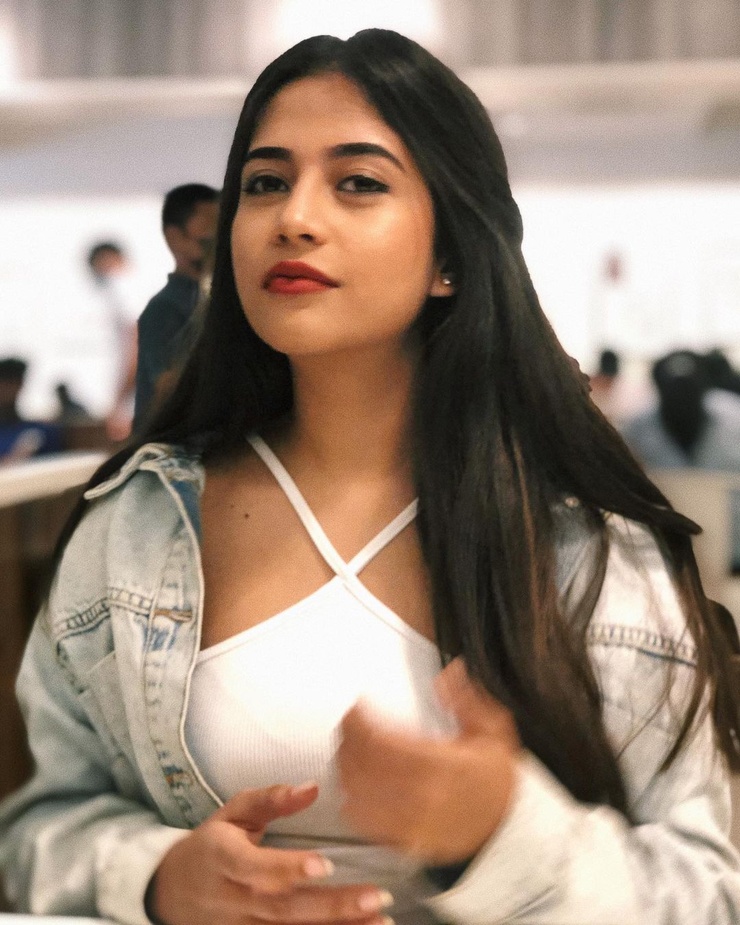 Sampada Hulivana