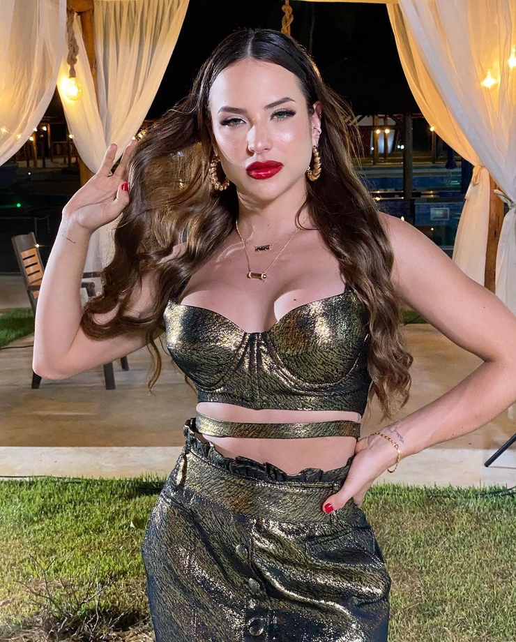 Gabi Martins (singer)