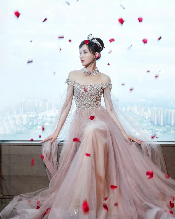 Yan Tang