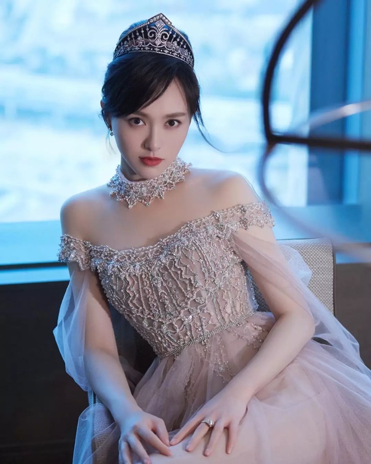 Yan Tang