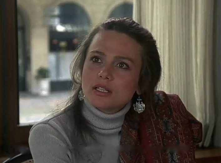 Lena Olin