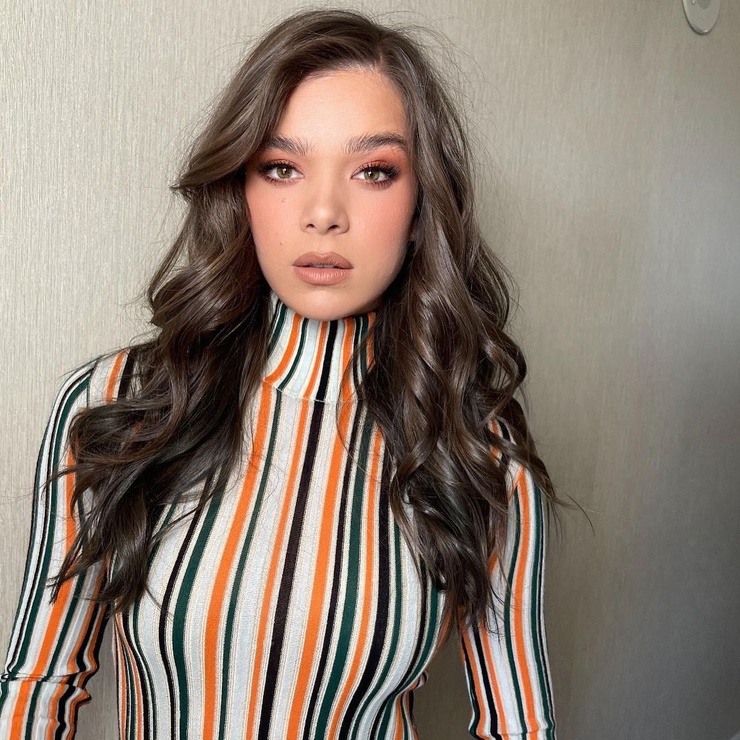 Hailee Steinfeld Hailee Steinfeld