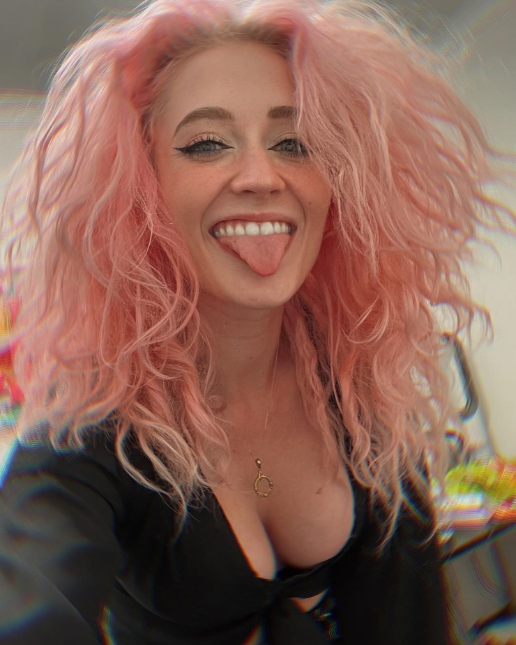 Janet Devlin