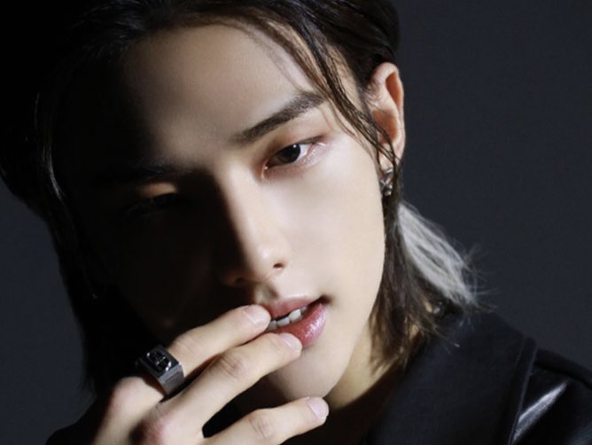Hyun-Jin Hwang