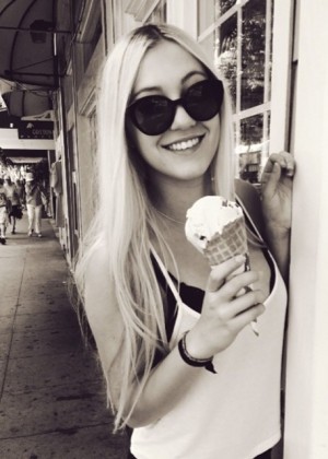 Ava Sambora