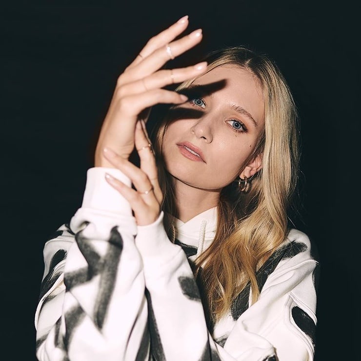 Carolin Niemczyk Carolin Niemczyk