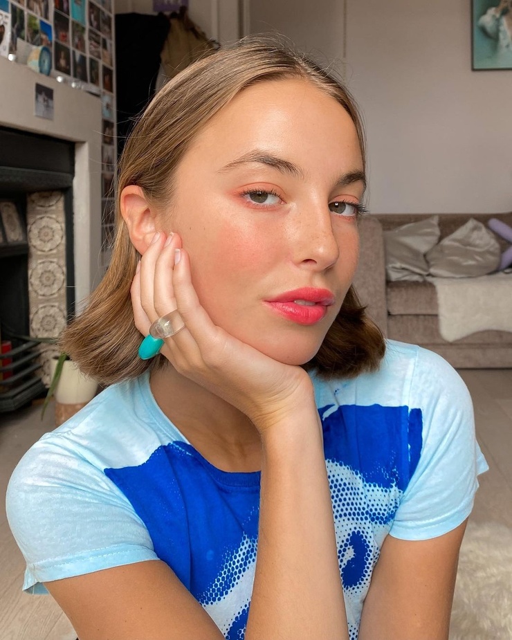 Amelie (model)