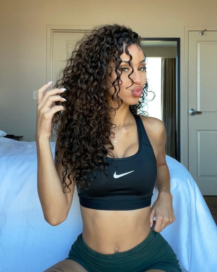 Jasmine Rae