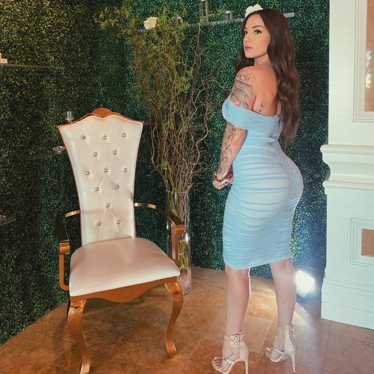 Ericka Laura image