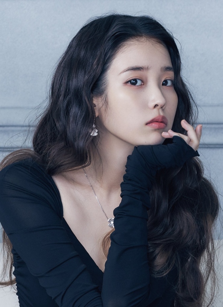 IU IU
