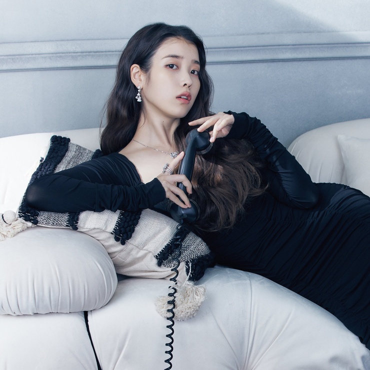 IU