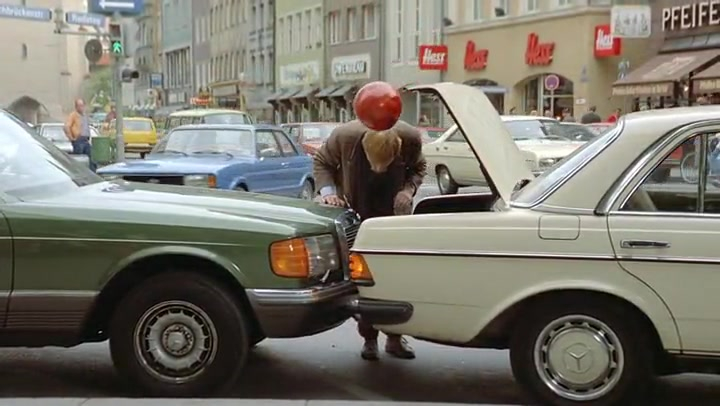 Wer spinnt denn da, Herr Doktor?