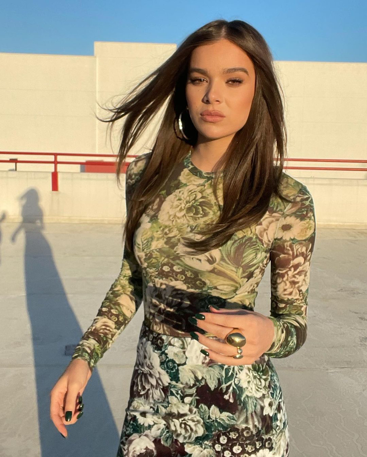 Hailee Steinfeld Hailee Steinfeld
