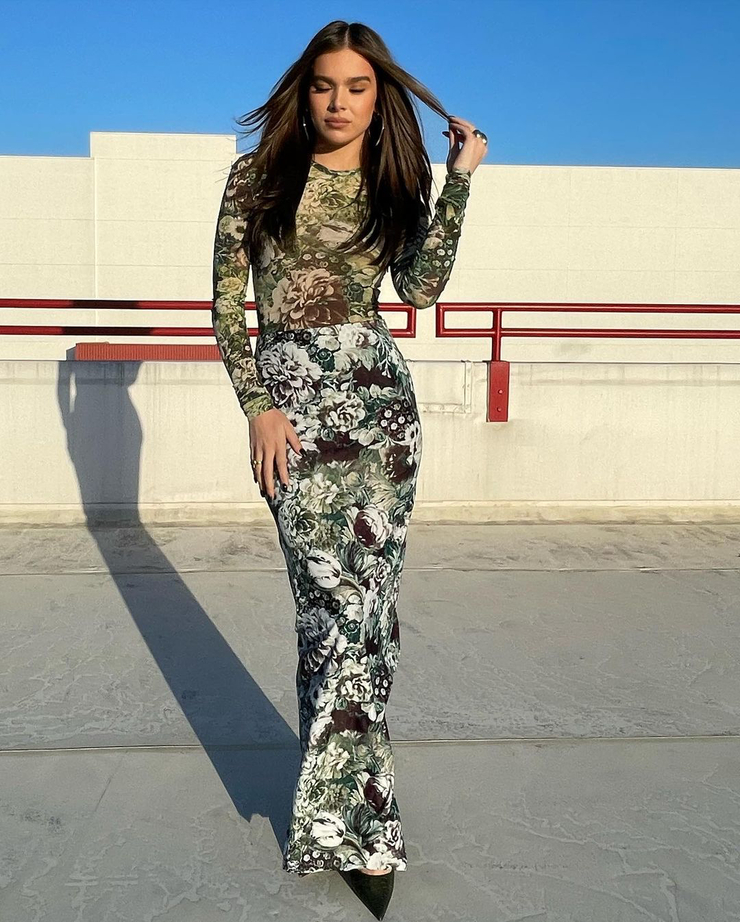 Hailee Steinfeld Hailee Steinfeld
