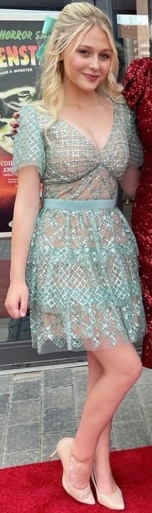 Alyvia Alyn Lind