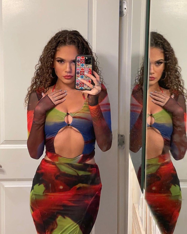 Madison Pettis Madison Pettis