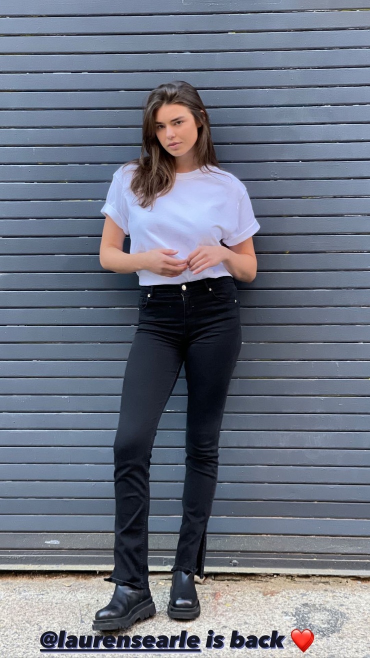 Lauren Searle
