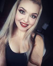 Vicky Psarakis