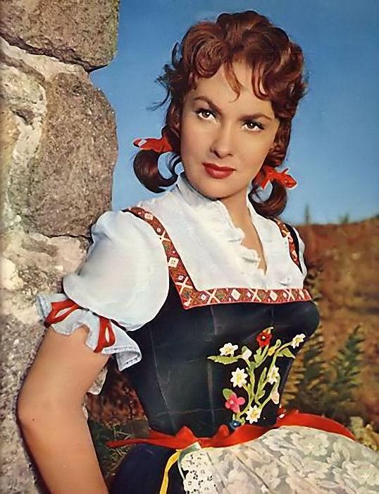 Gina Lollobrigida