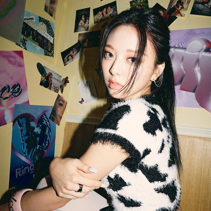 Yuna (ITZY) Yuna (ITZY)