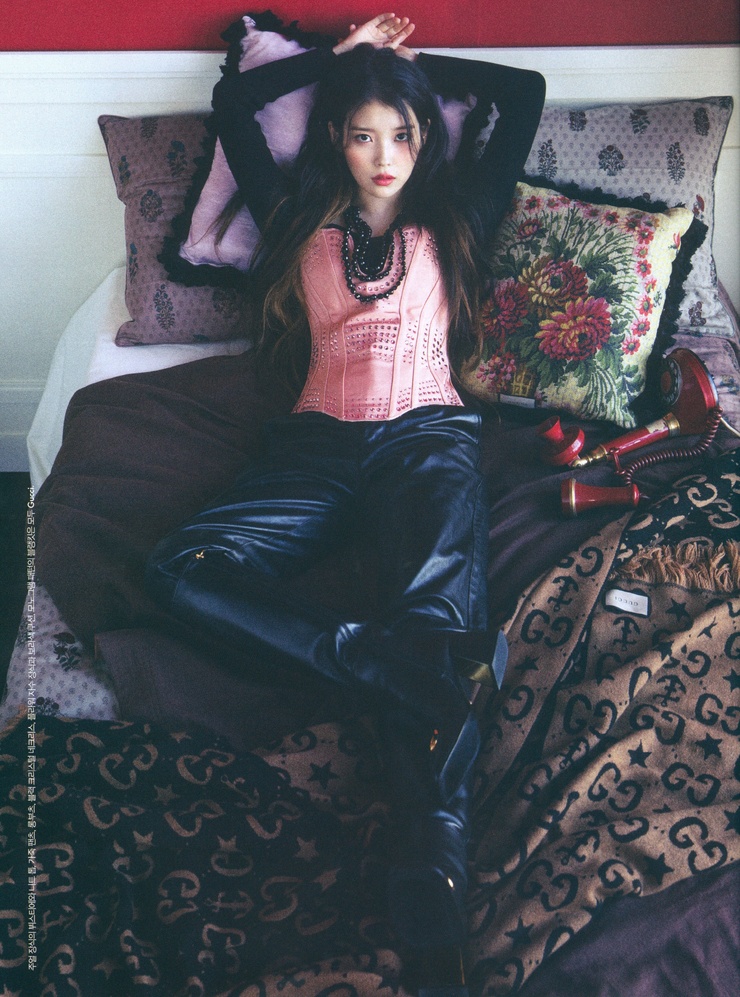 IU