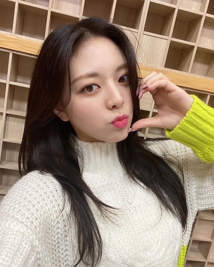 Shin Yuna