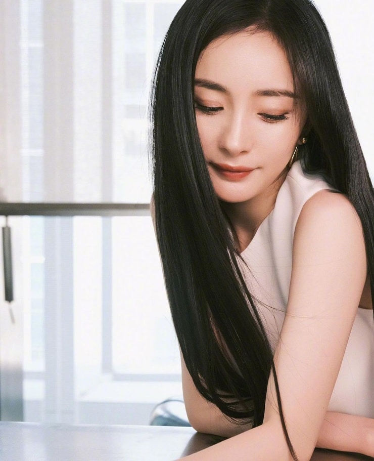 Mi Yang Mi Yang