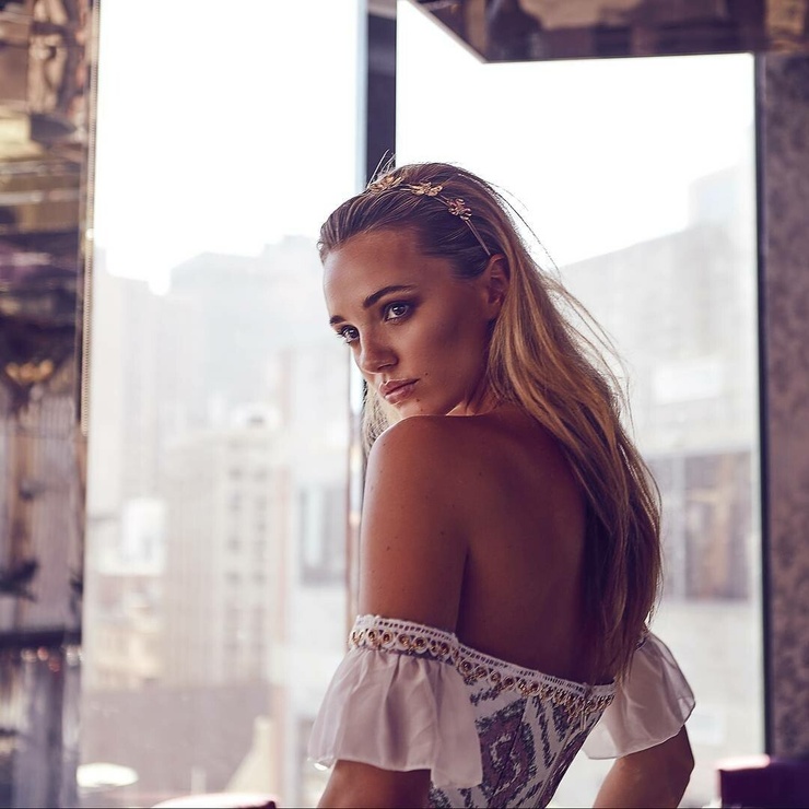 Brooke Hogan (I) Brooke Hogan (I)