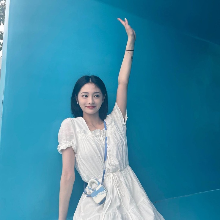 Zhou Jieqiong