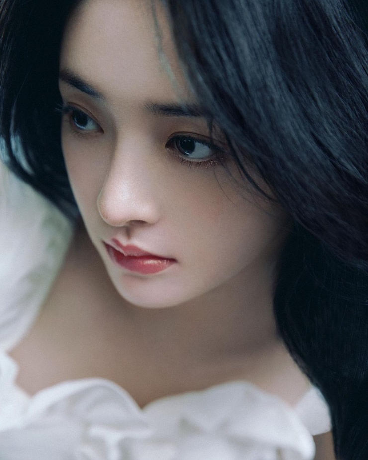 Zhou Jieqiong Zhou Jieqiong