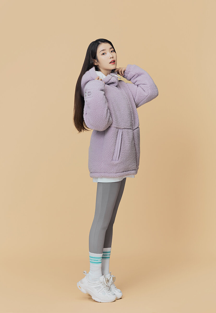 IU