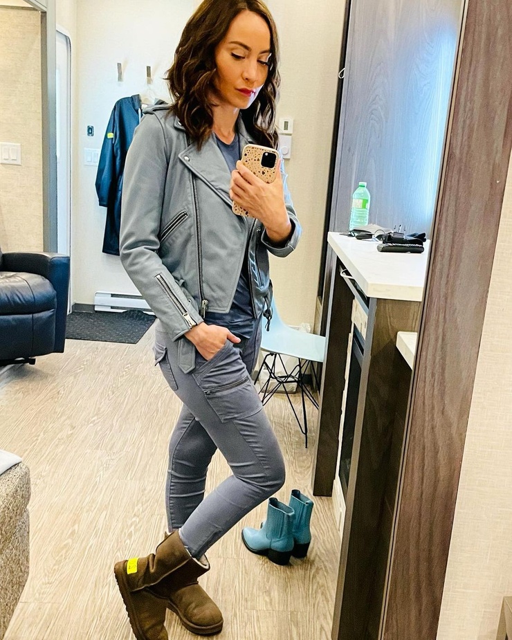 Courtney Ford Courtney Ford