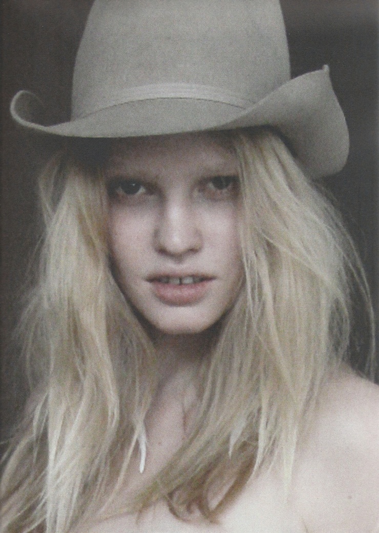Lara Stone
