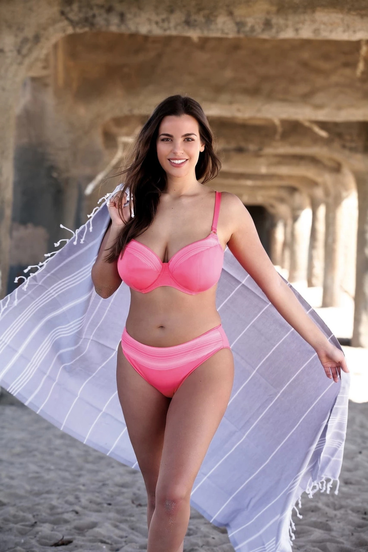 Nadine Mirada