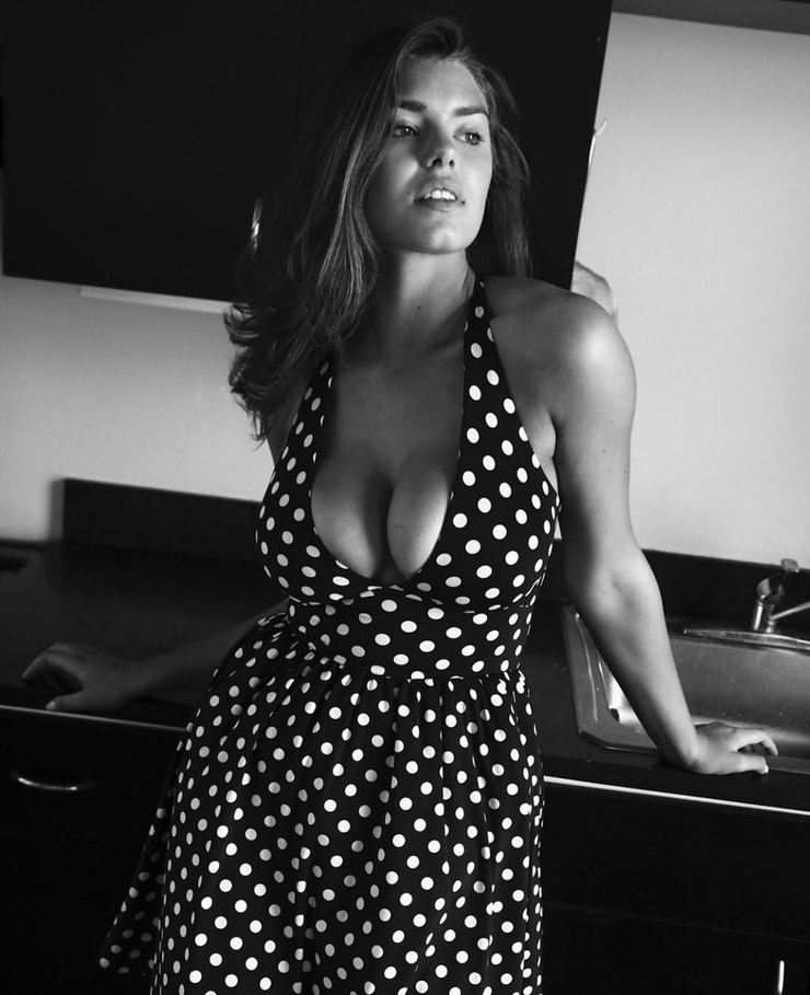 Lauren Searle Lauren Searle